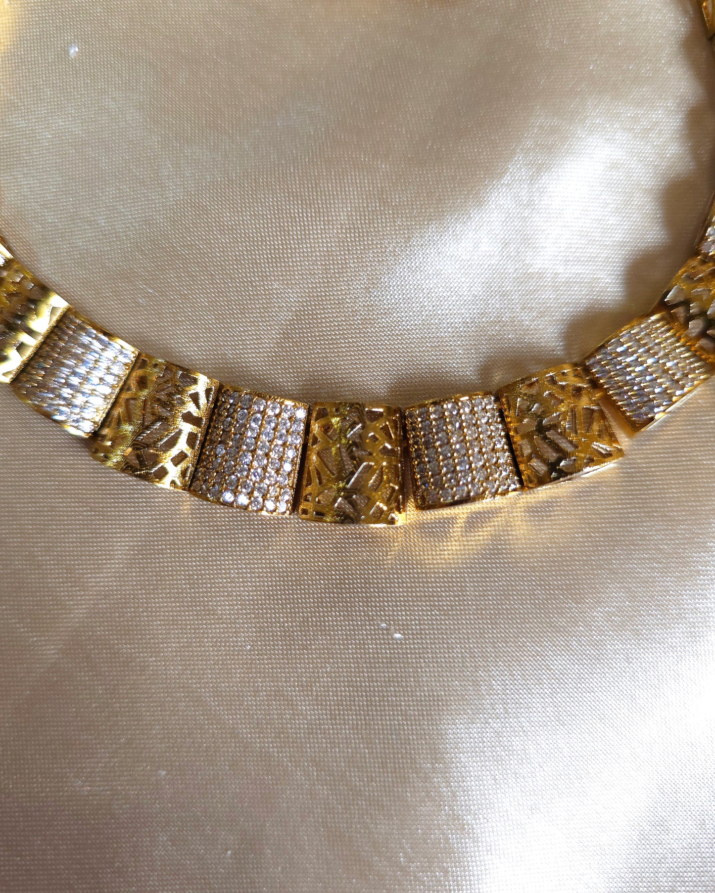 Gilded Radiance Geometric Choker & Earring Set MJ1054