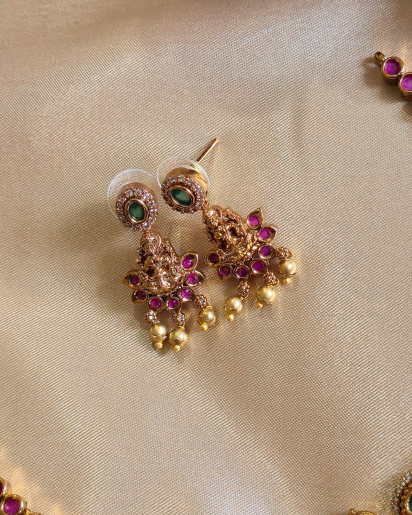Divine Lakshmi Motif Temple Necklace Set MJ1015