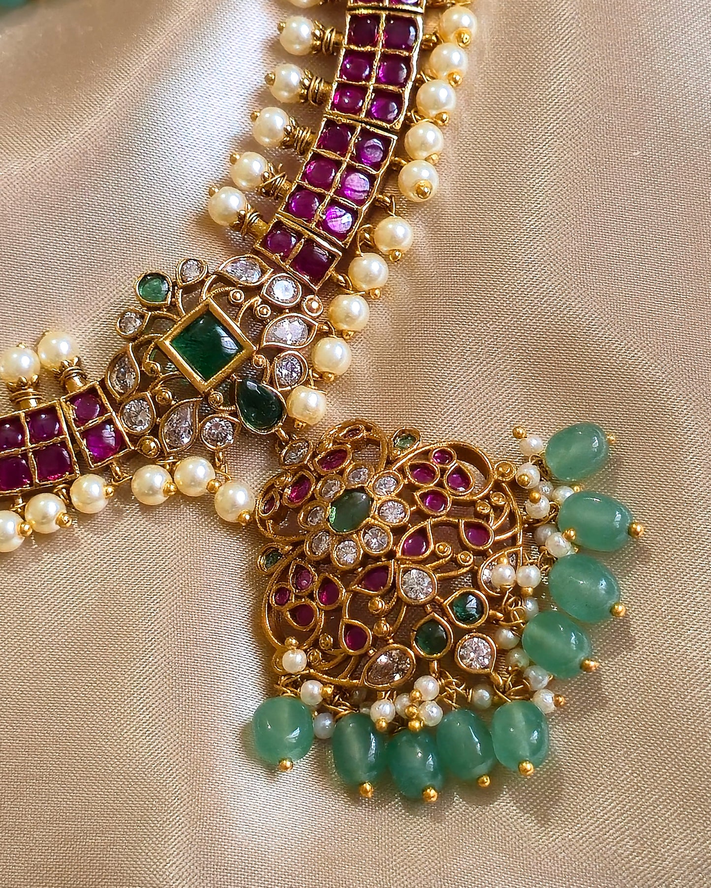 Kemp & Emerald Guttapusalu Choker Set MJ1012
