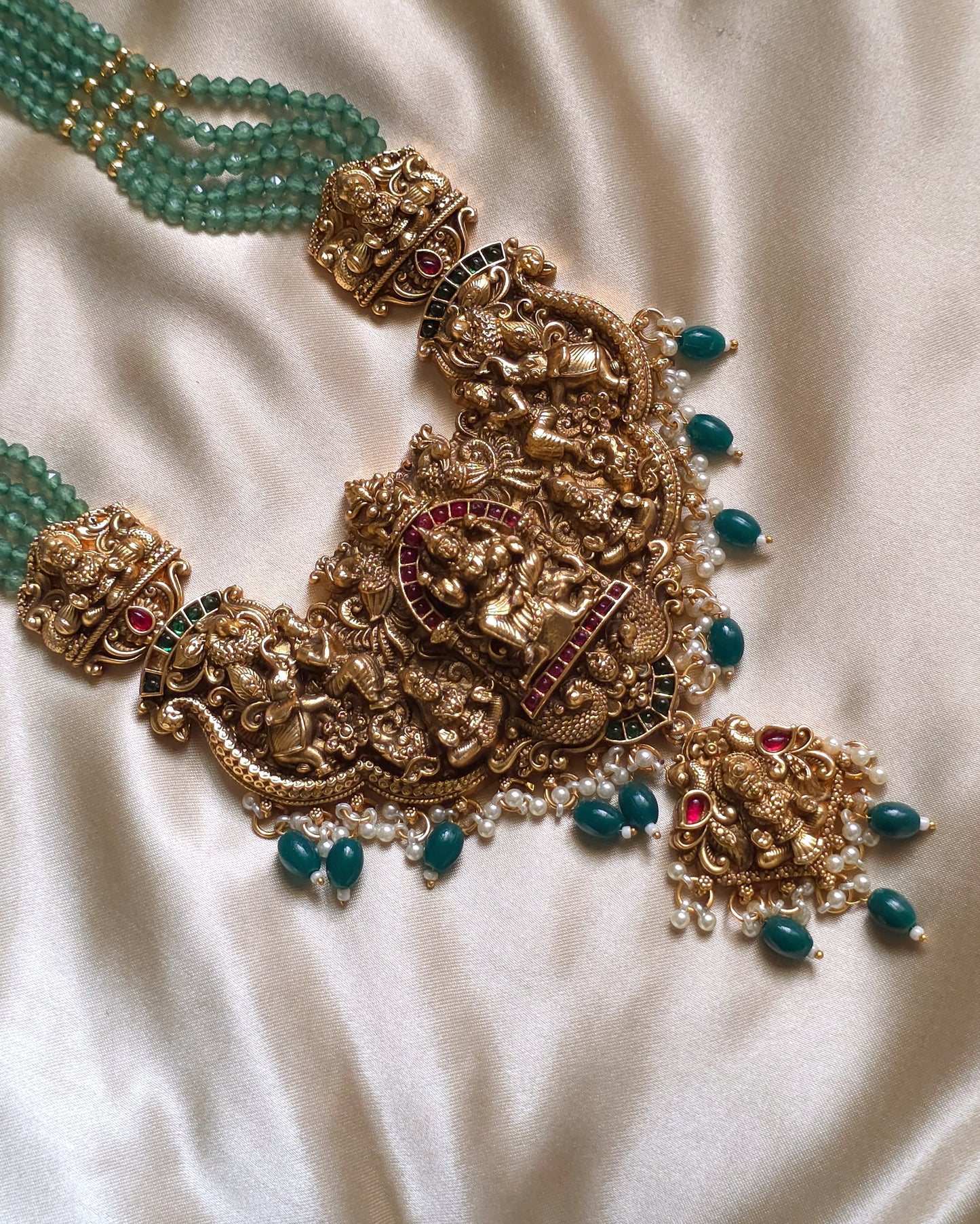 Goddess Lakshmi Antique Temple Haaram with Emerald BEADS MJ1074