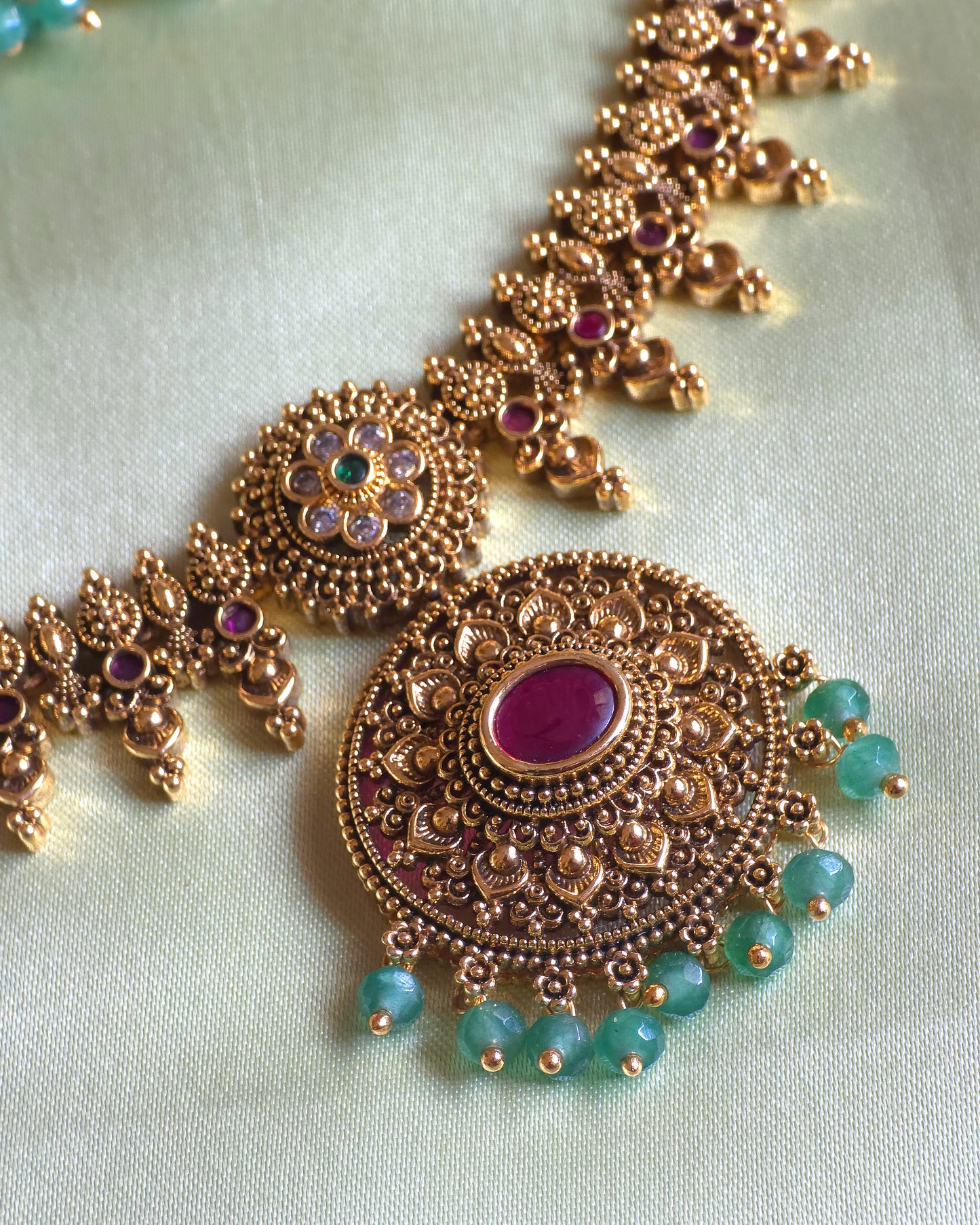 SRI DEVI - Regal Antique Temple Necklace with Statement Pendant MJ1008