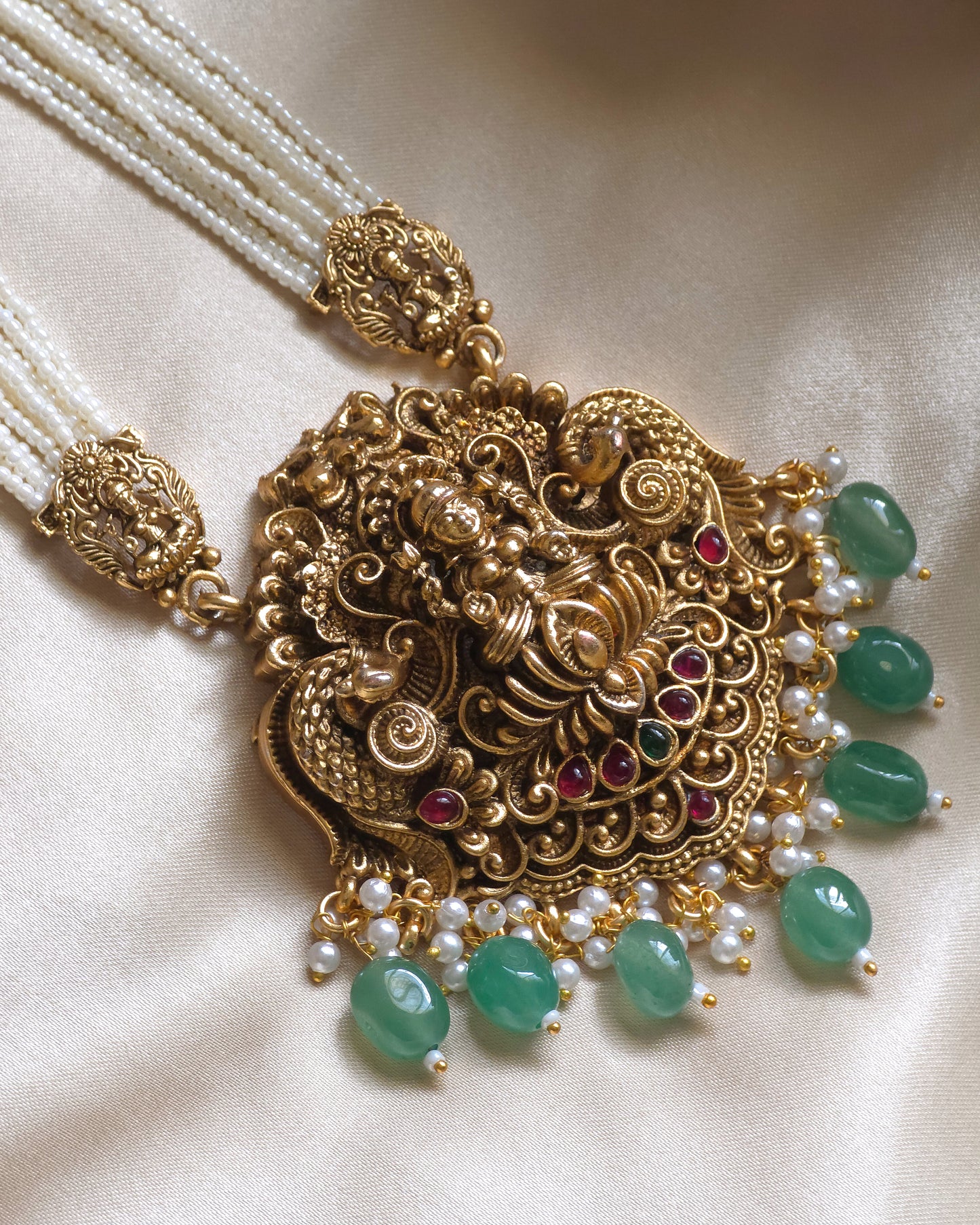 Lakshmi Temple Pearl Necklace Set with Green Drops MJ1072