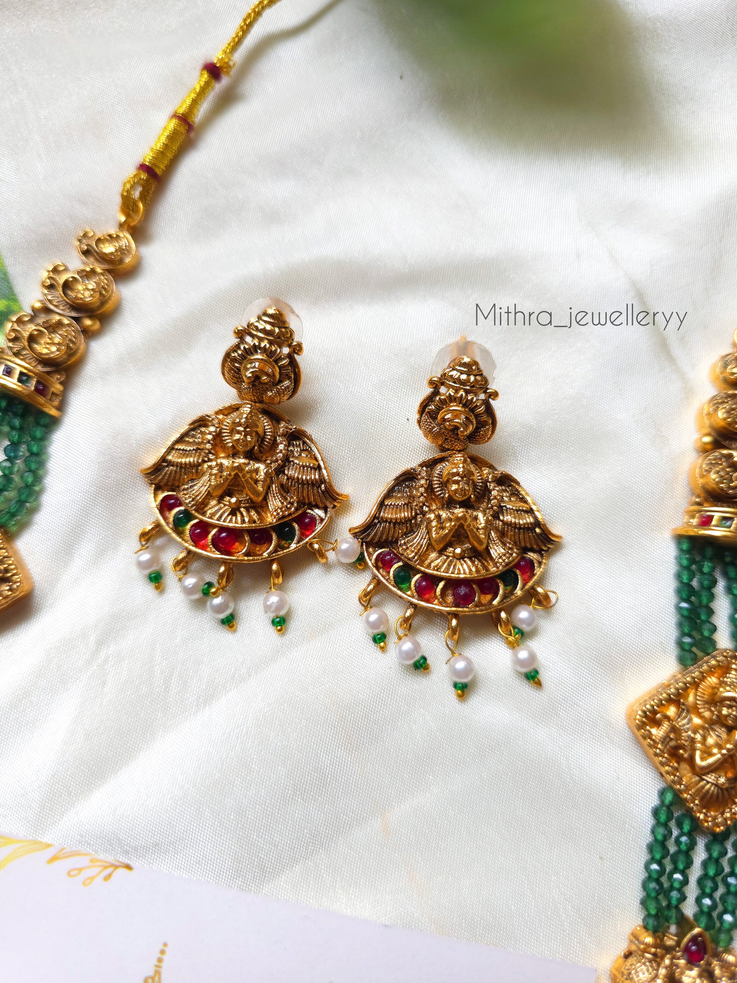 Royal Nakshi Green-Bead Haram MJ1073