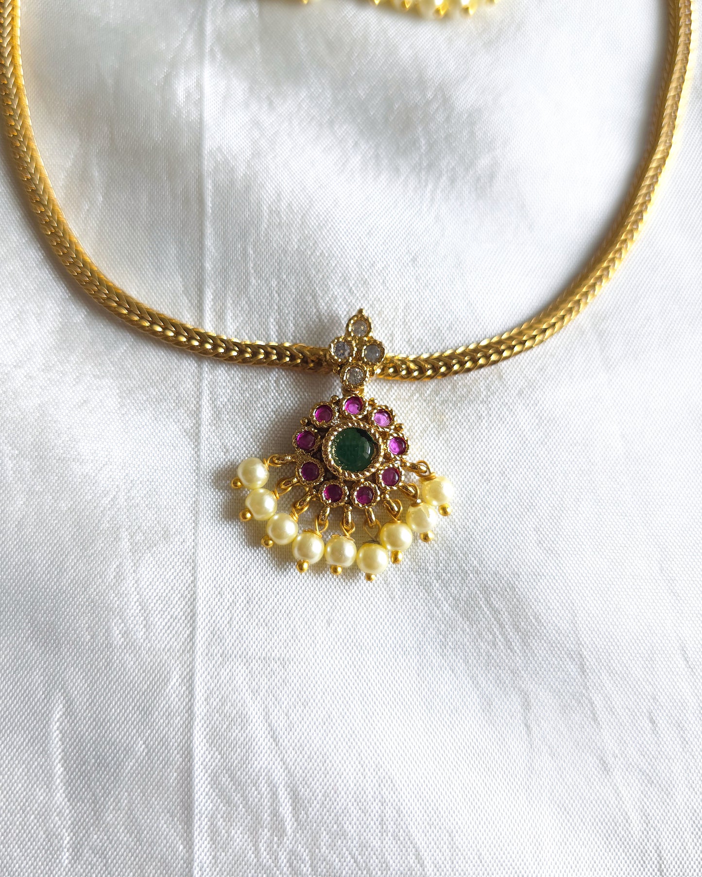 KAVI - Minimal Pendant set MJ1017
