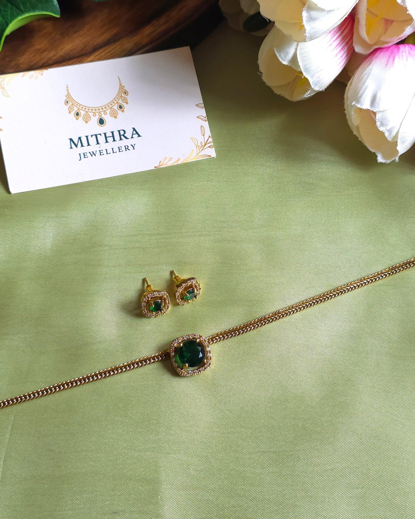 Single stone choker Set | Gold-Toned | With Earrings MJ1095