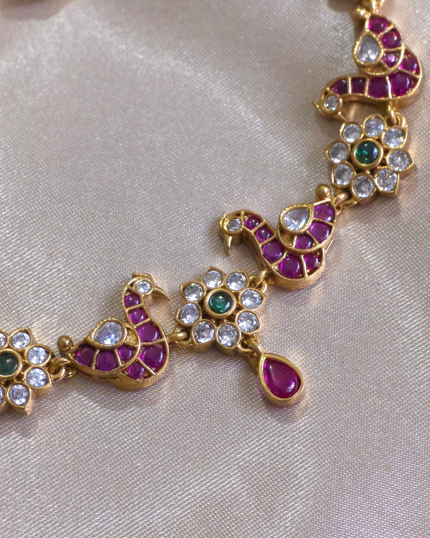 Regal Peacock Motif Kemp Choker Set MJ1013