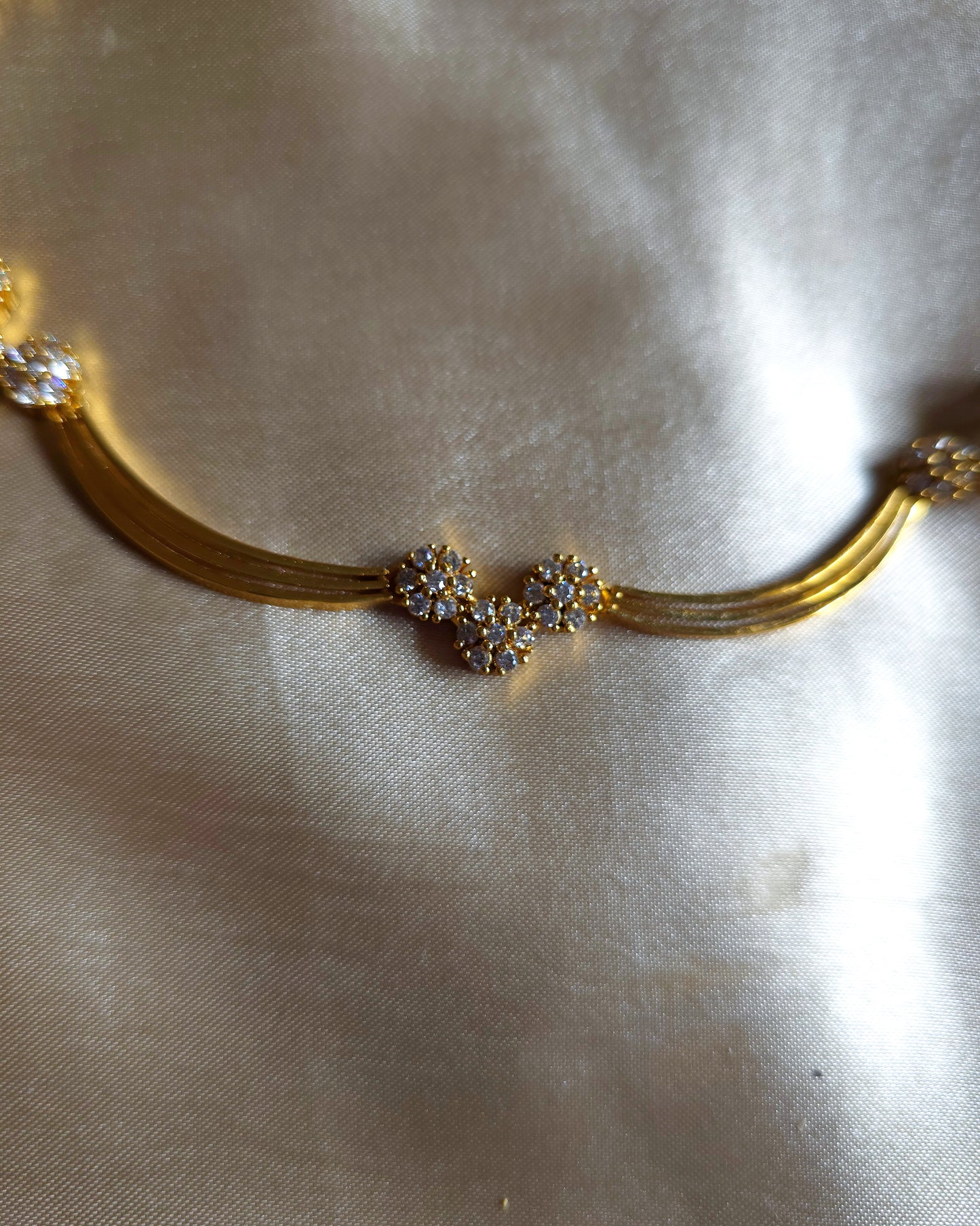 Minimalist Elegance: Sleek Gold-Toned Stone Studded Necklace MJ1038