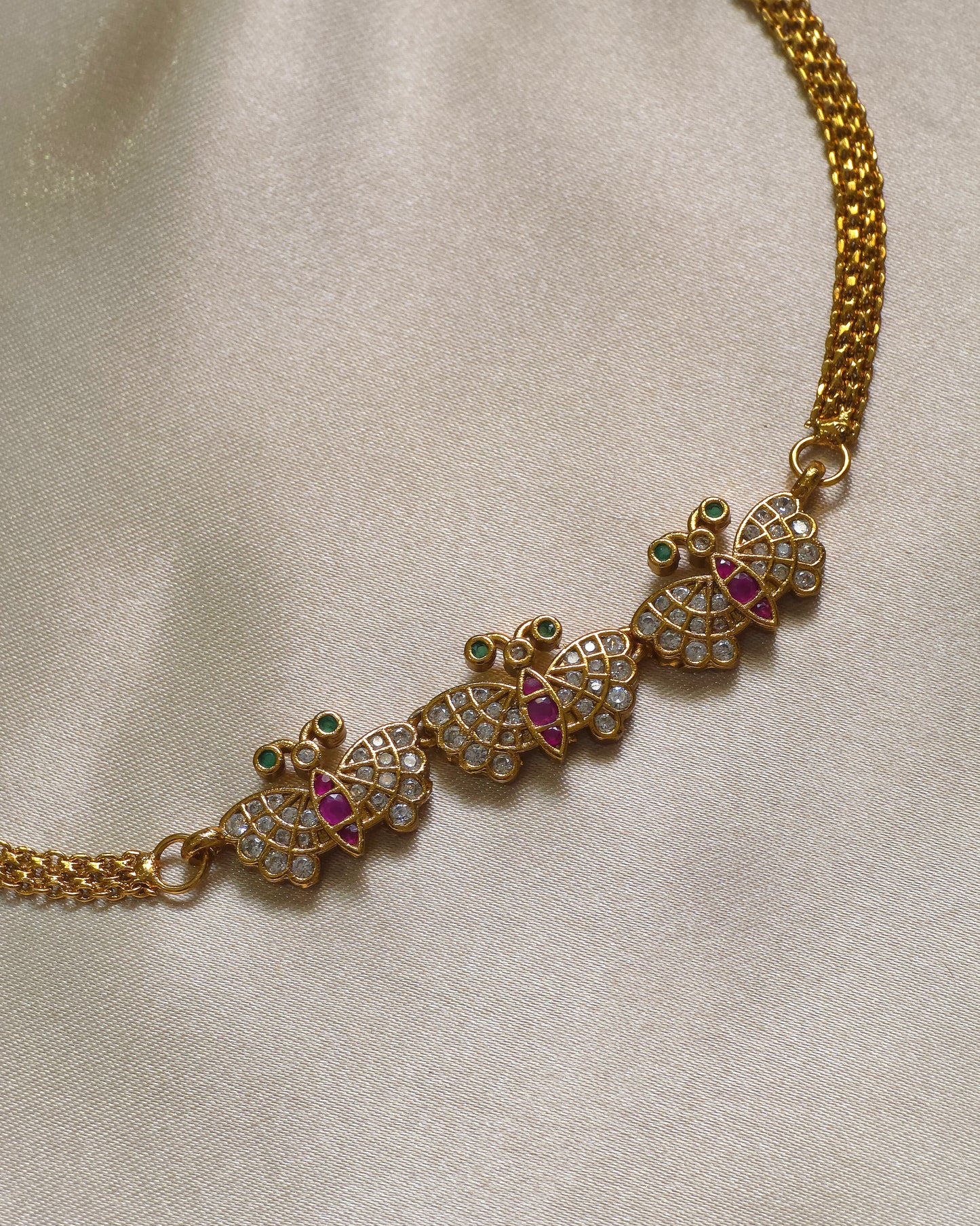 Butterfly Choker MJ1060