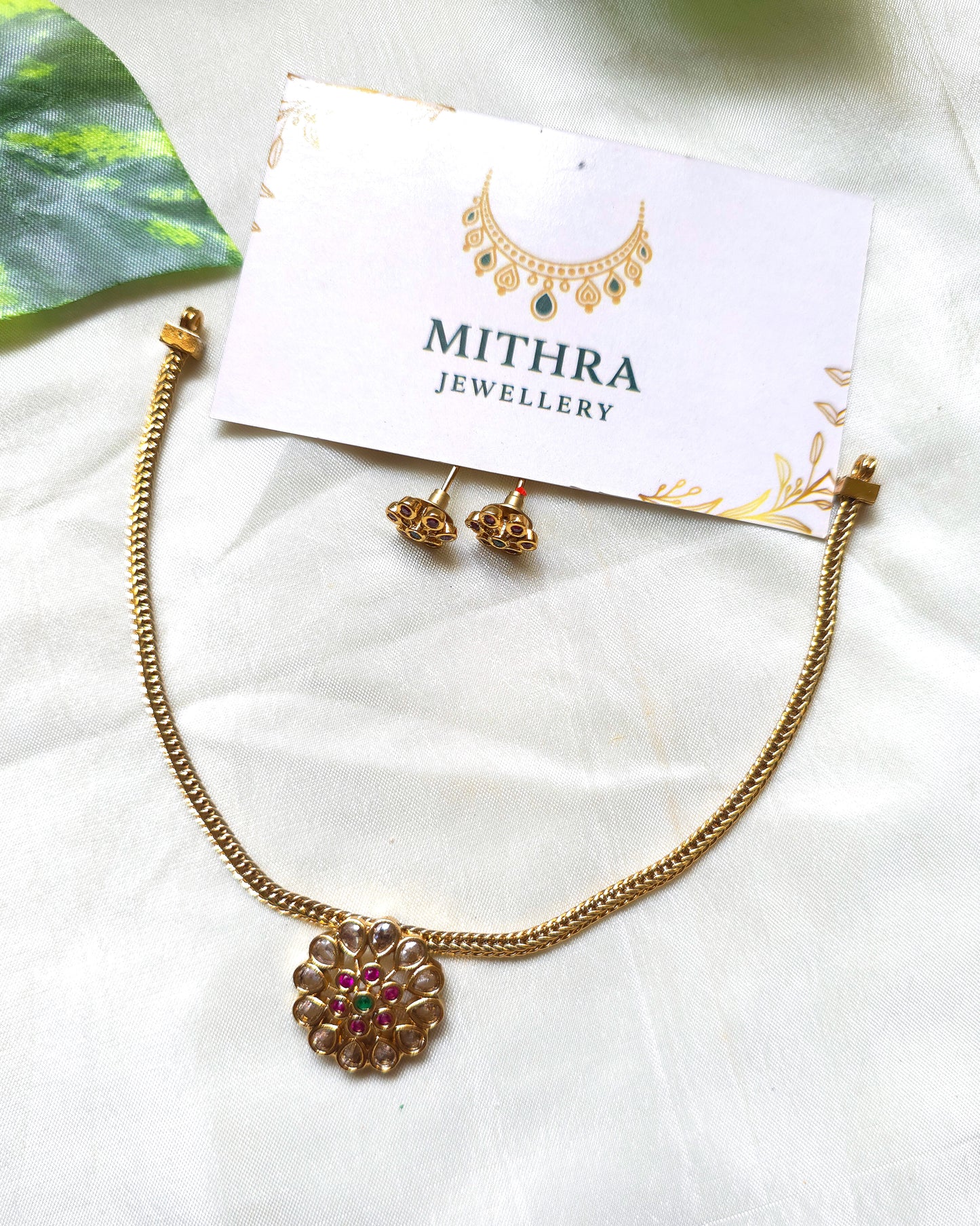 Minimalist Floral Kemp Necklace Set MJ1043