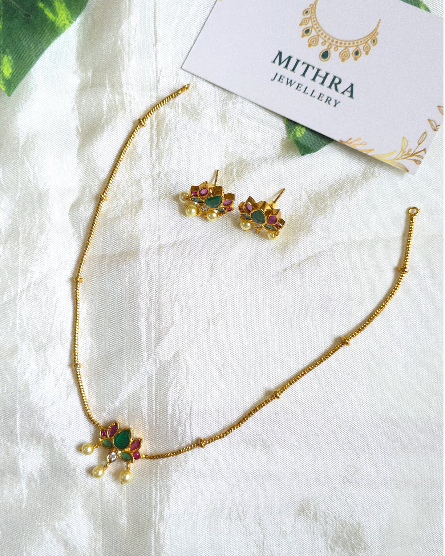 Minimalist Lotus Pendant Necklace Set MJ1045
