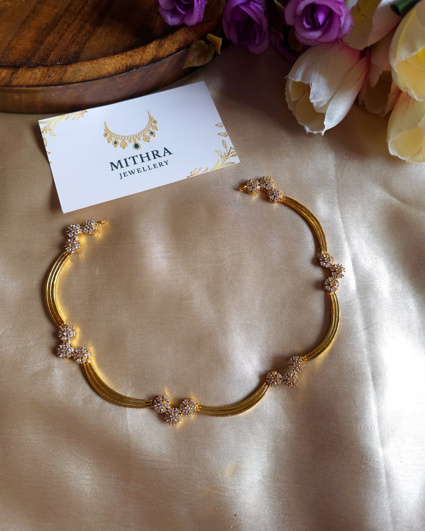 Minimalist Elegance: Sleek Gold-Toned Stone Studded Necklace MJ1038